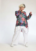 Summer shirt in a straight shape made of airy chiffon quality, novella in black-red-blue