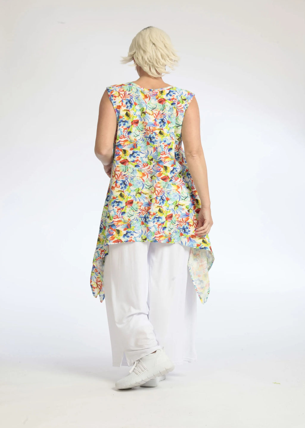 Summer top in a pointed shape made of light linen look quality, Nami in green-blue
