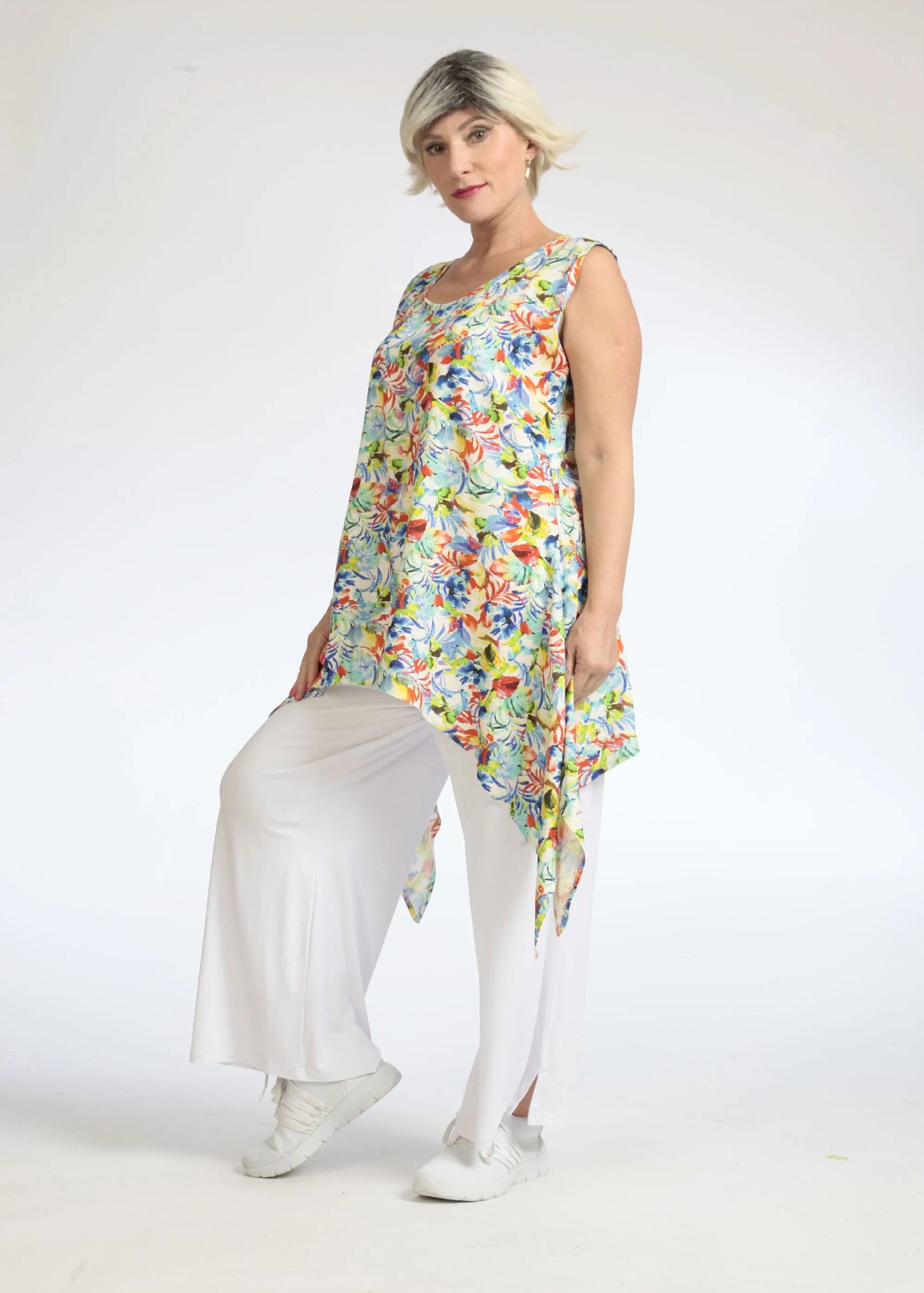 Summer top in a pointed shape made of light linen look quality, Nami in green-blue