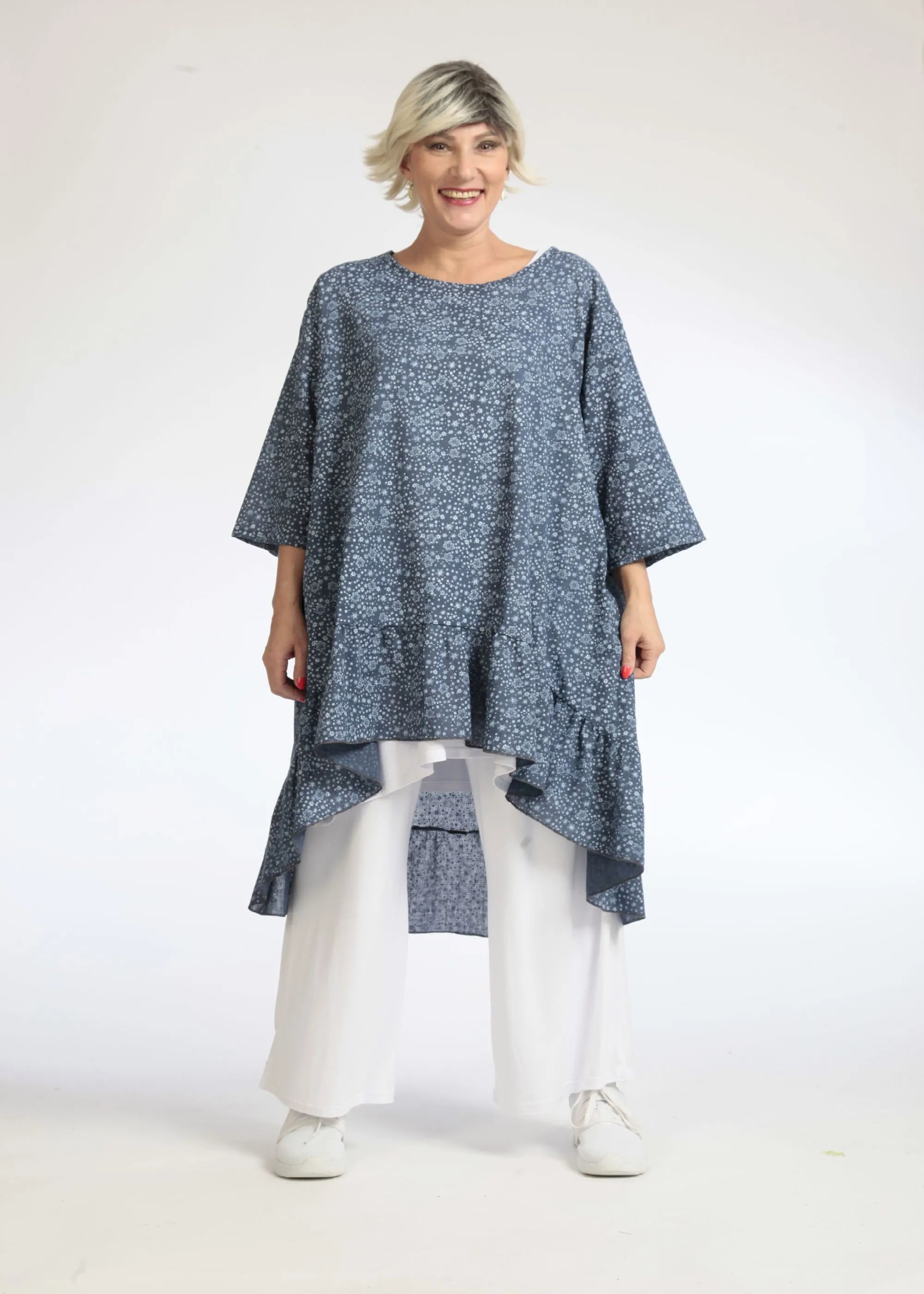 Summer big shirt in a mullet shape made of light poplin quality, Olivia in denim blue