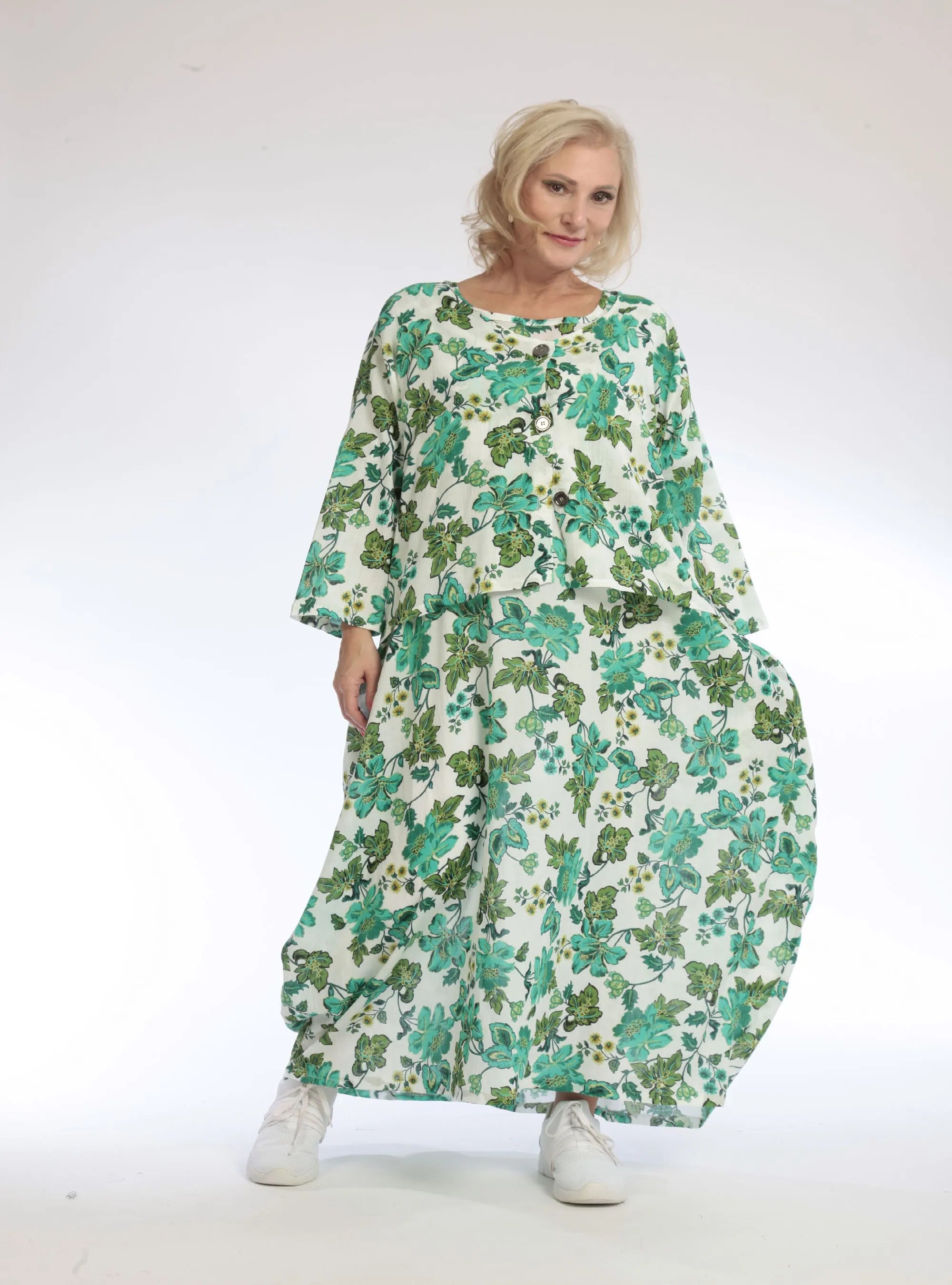 Summer jacket in mullet shape made of light mousseline quality, Azure in green