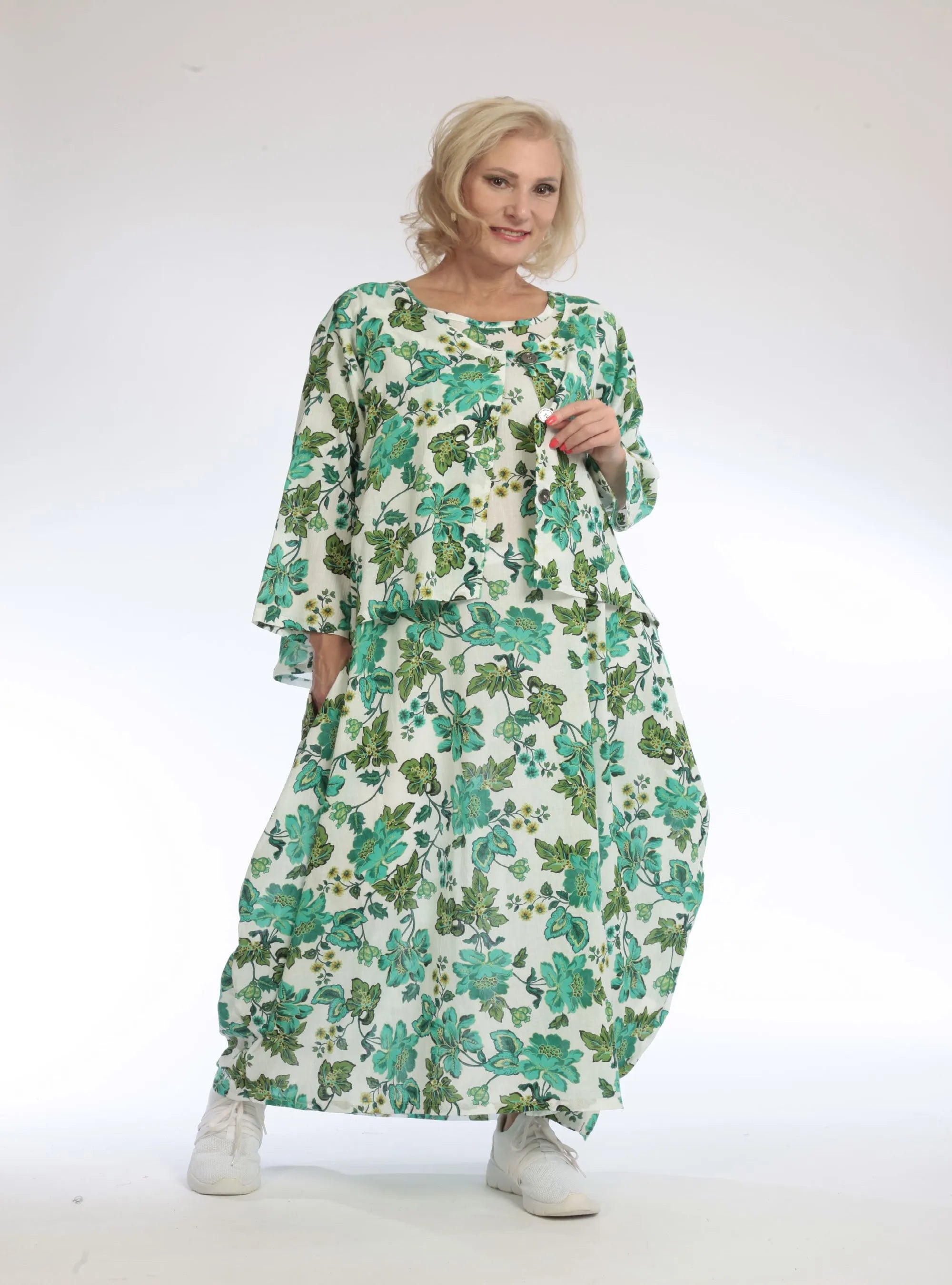 Summer jacket in mullet shape made of light mousseline quality, Azure in green