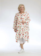 Summer jacket in a mullet shape made of airy poplin quality, Zinnia in red