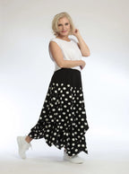 Everyday skirt in balloon shape made of smooth Slinky quality, Piper in dot blue