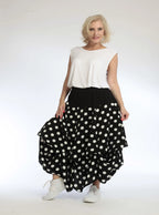 Everyday skirt in balloon shape made of smooth Slinky quality, Piper in dot blue