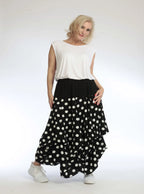 Everyday skirt in balloon shape made of smooth Slinky quality, Piper in dot blue