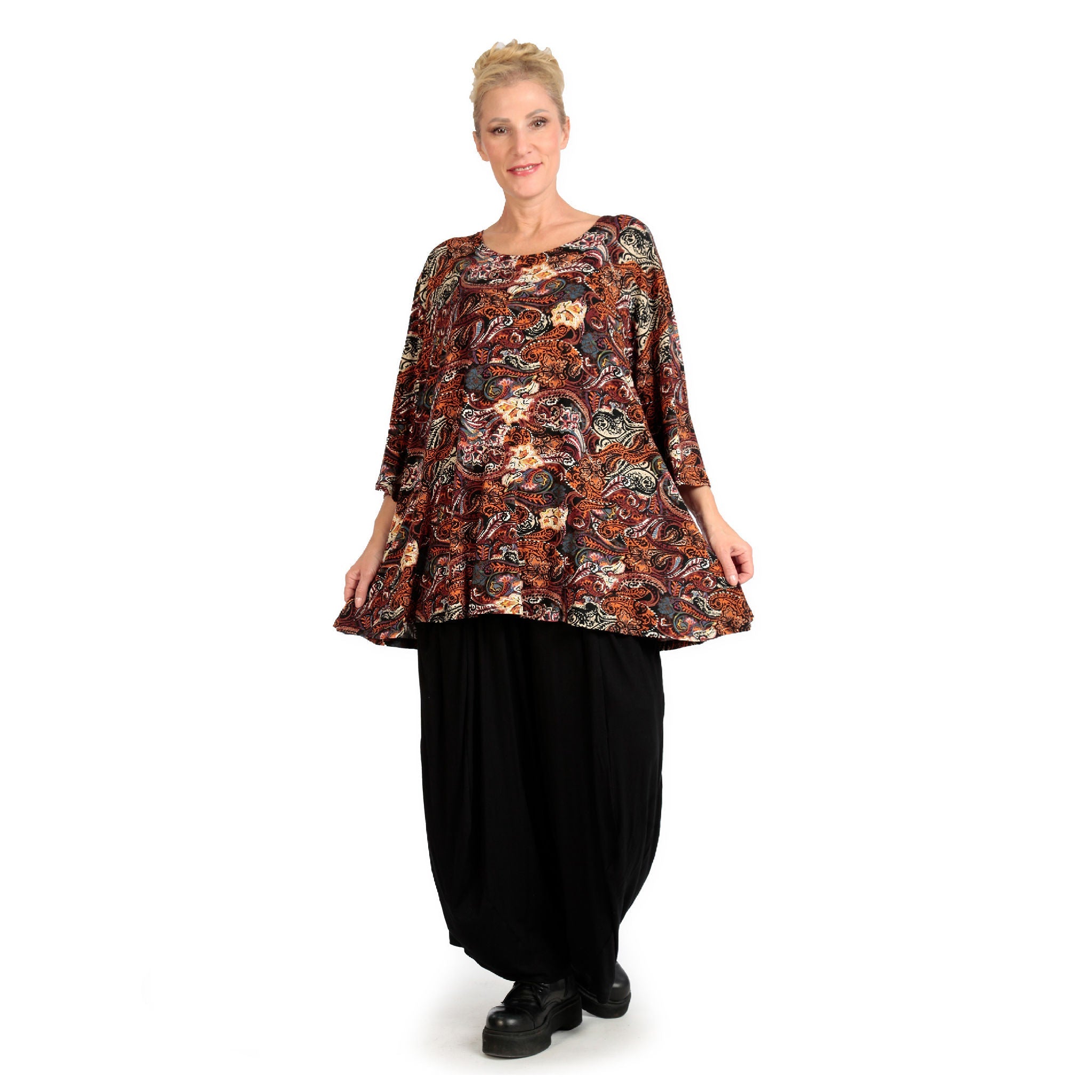 Transition shirt in bell shape made of stretcher jersey quality, Paisly in rust