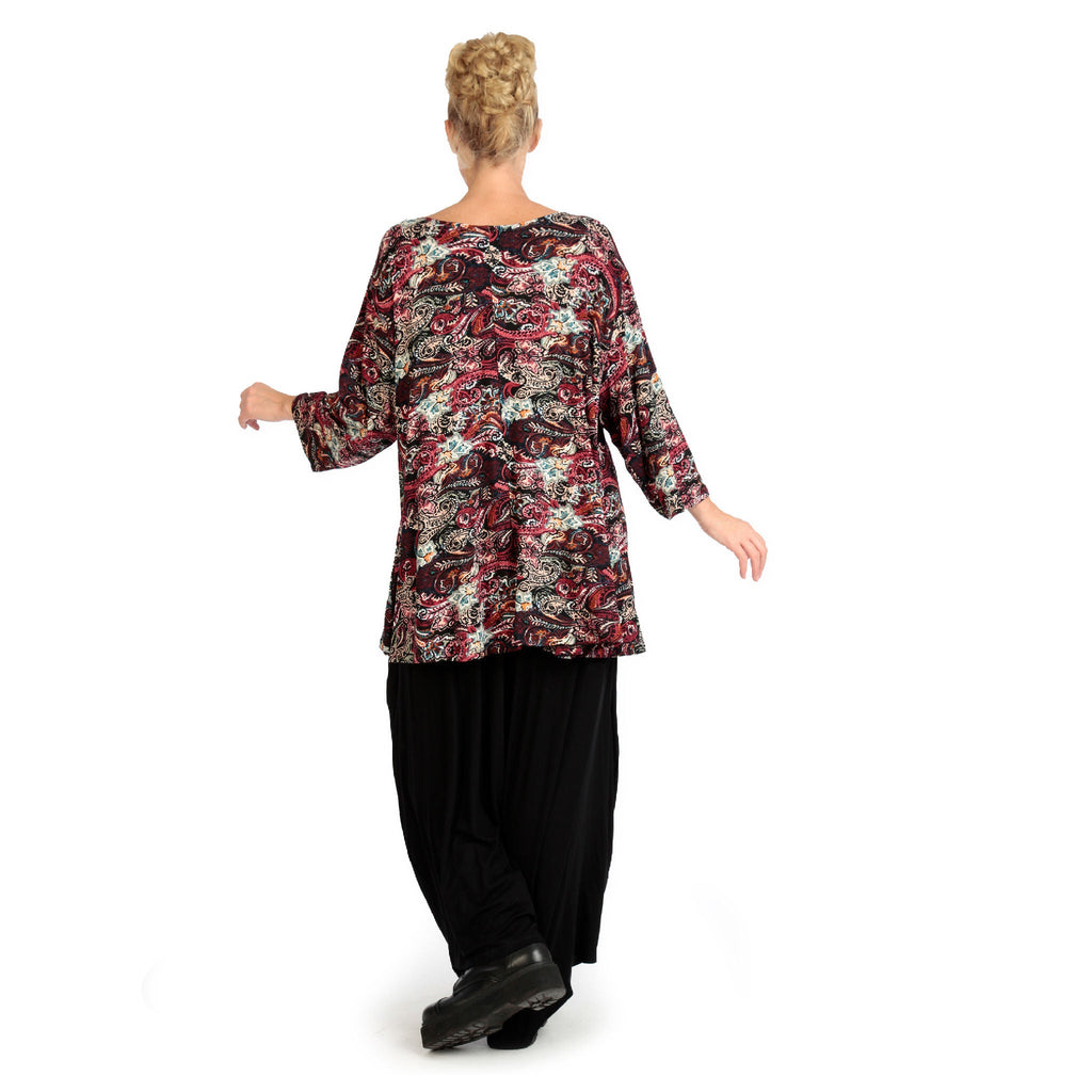 Transition shirt in bell shape made of stretcher jersey quality, paisly in red