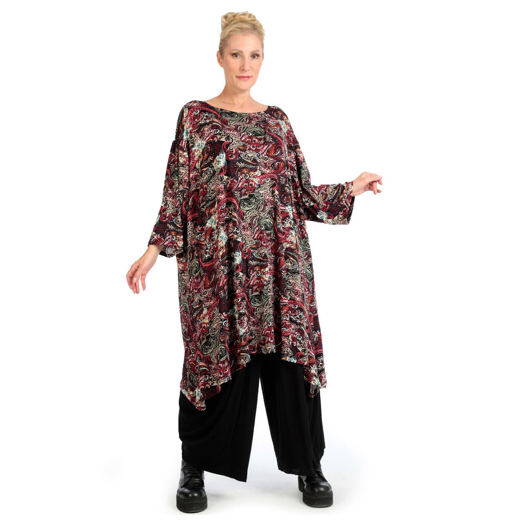 Transitional big shirt in A-shape made of stretcher jersey quality, paisly in red