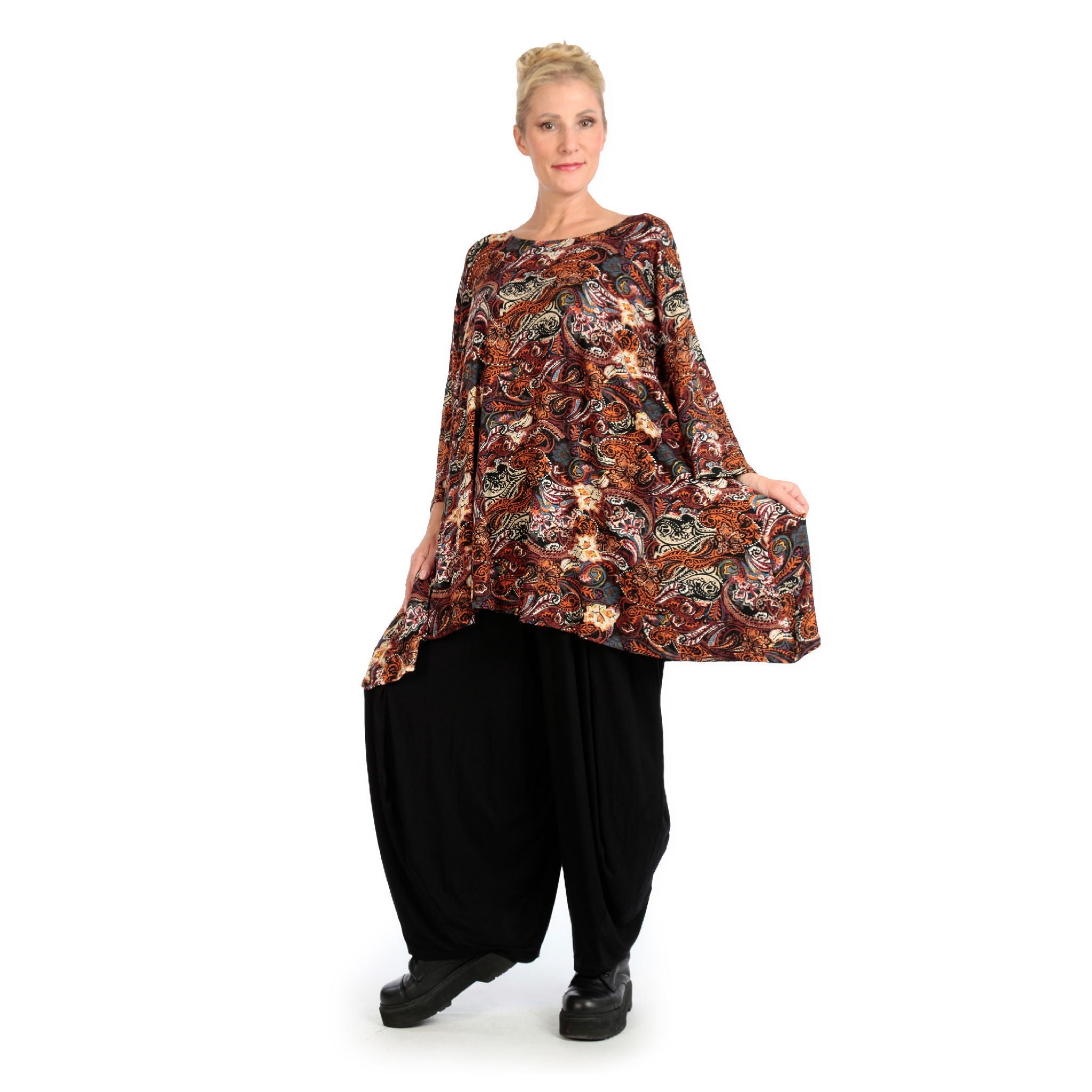 Transitional big shirt in A-shape made of stretcher jersey quality, Paisly in rust