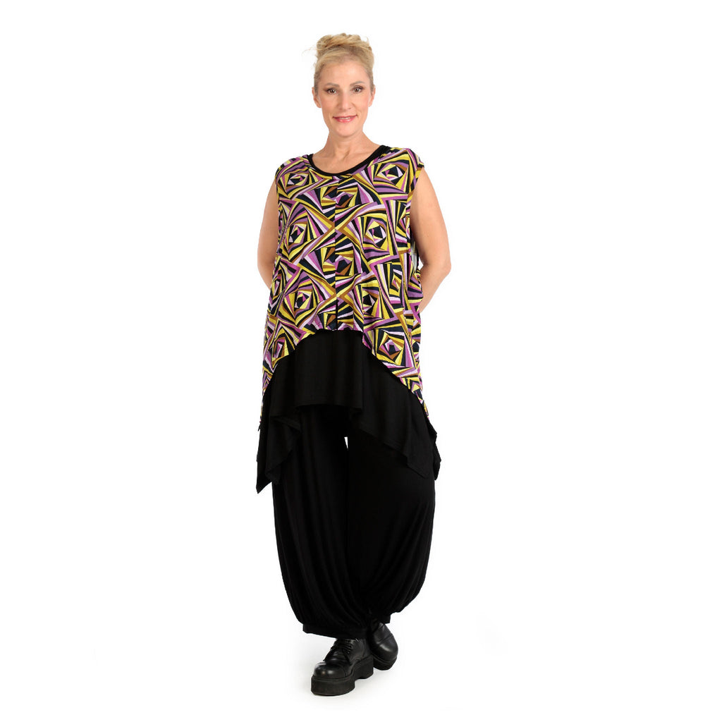 Winter top in pointed shape made of stretcher jersey quality, maple in purple-yellow-lilac
