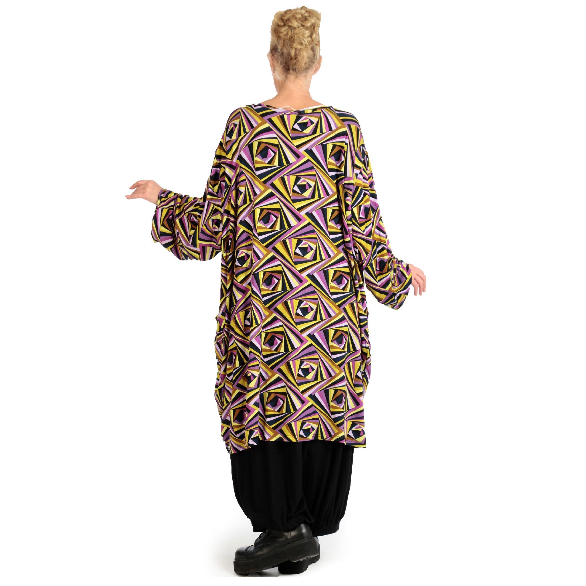 Winter big shirt in balloon shape made of stretcher jersey quality, maple in purple-yellow-lilac