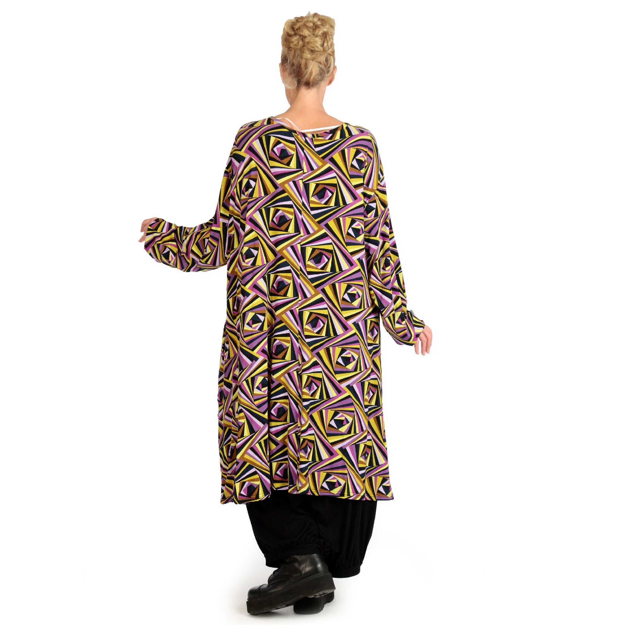 Winter dress in A-shape made of stretcher jersey quality, maple in purple-yellow-lilac