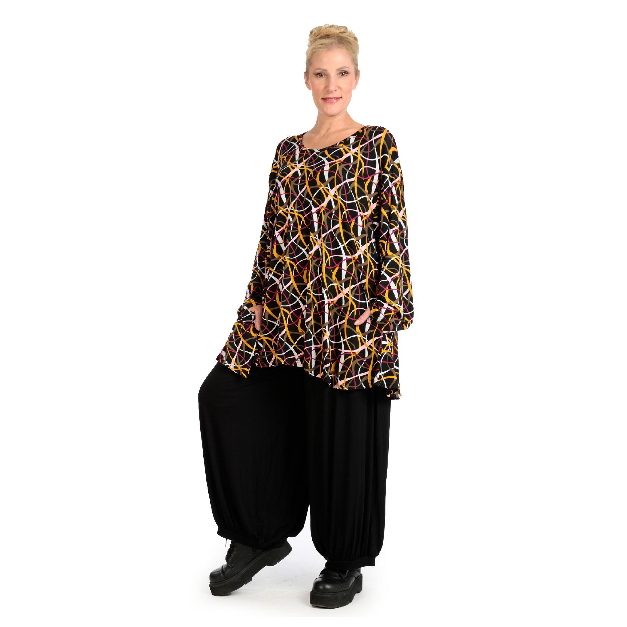 Winter shirt in bell shape made of stretcher jersey quality, Amira in black-yellow-white