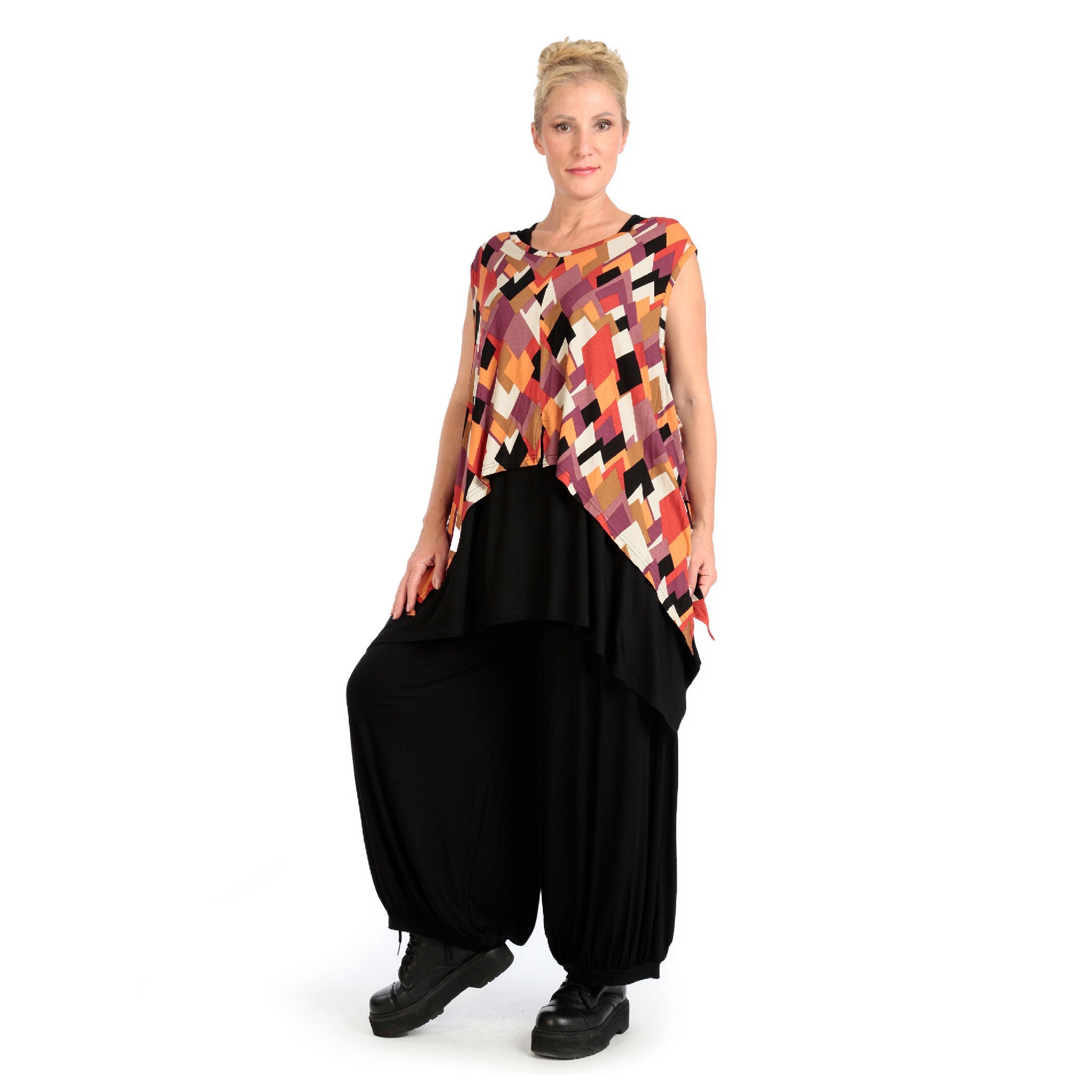 Winter top in a pointed shape made of stretch jersey quality, Lavina in black-lilac-orange
