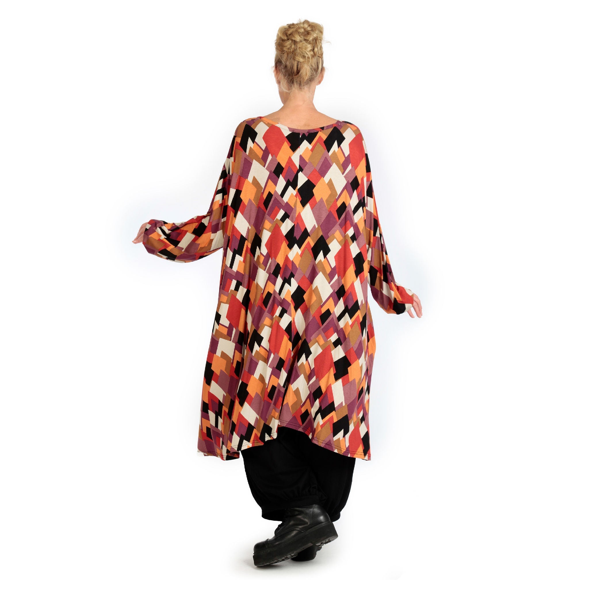Robe d'hiver en forme de A en jersey extensible de qualité, Lavina en noir-lilas-orange