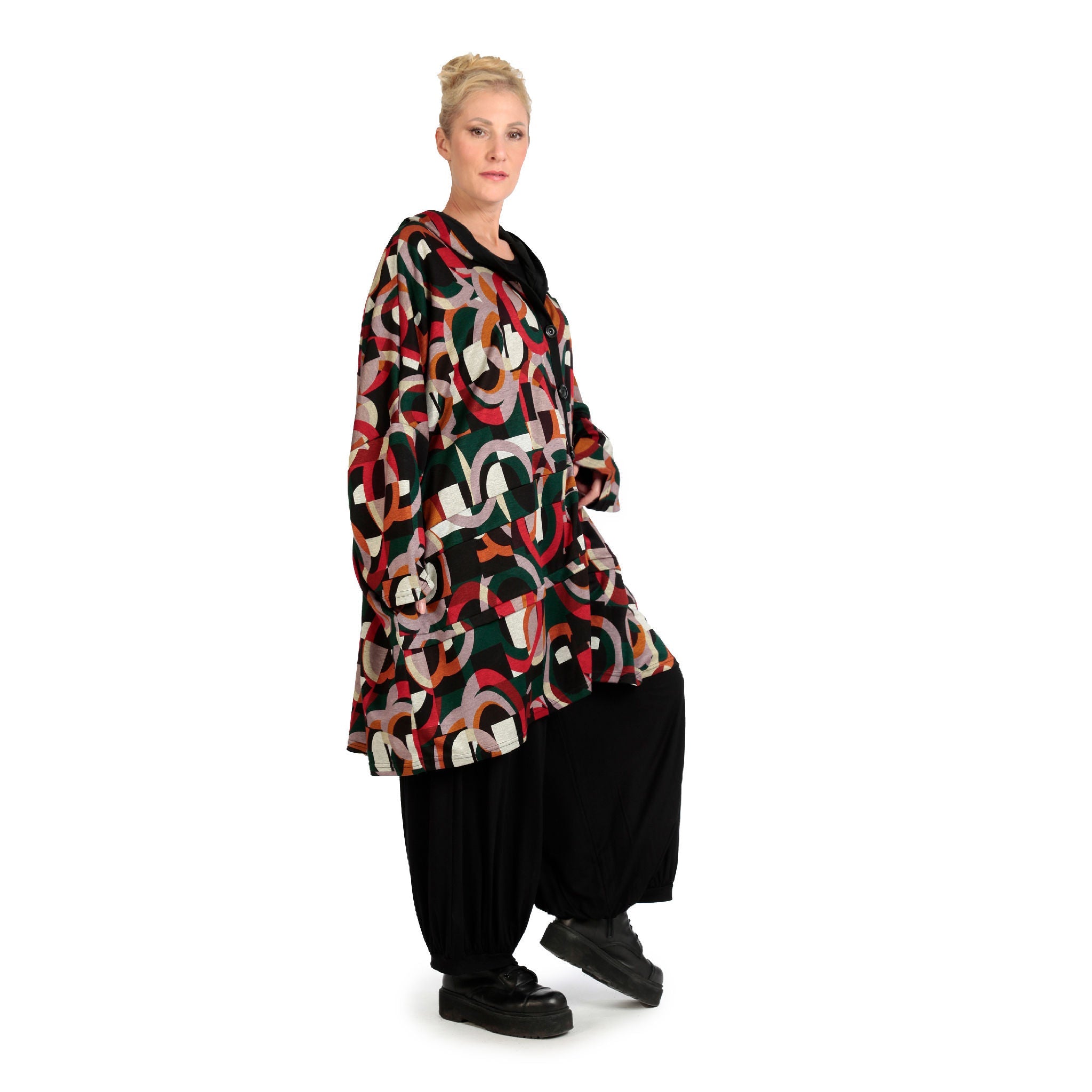 Winter jacket in a boxy shape made of warm Romanit jersey quality, Makino in red-green-black