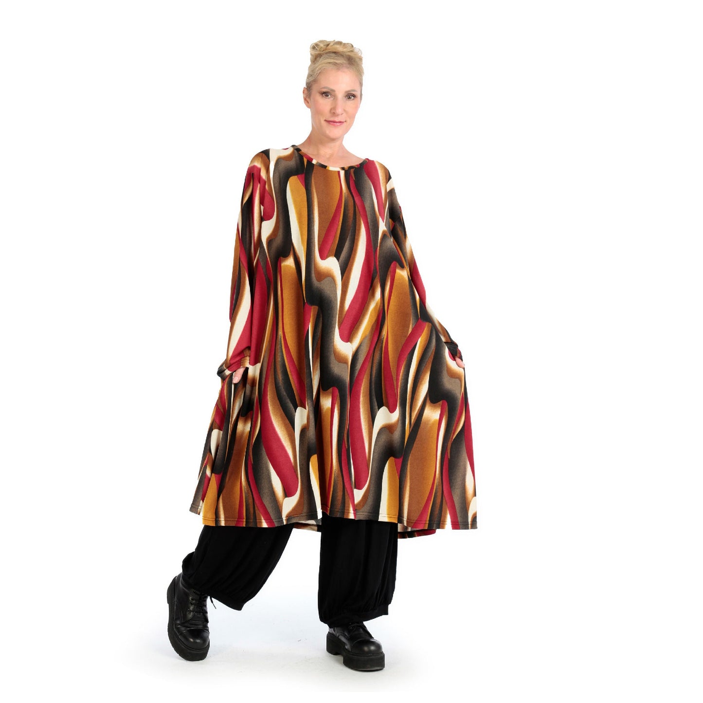 Winter dress in A-shape made of soft fine knit quality, Aurora in cognac-red-white