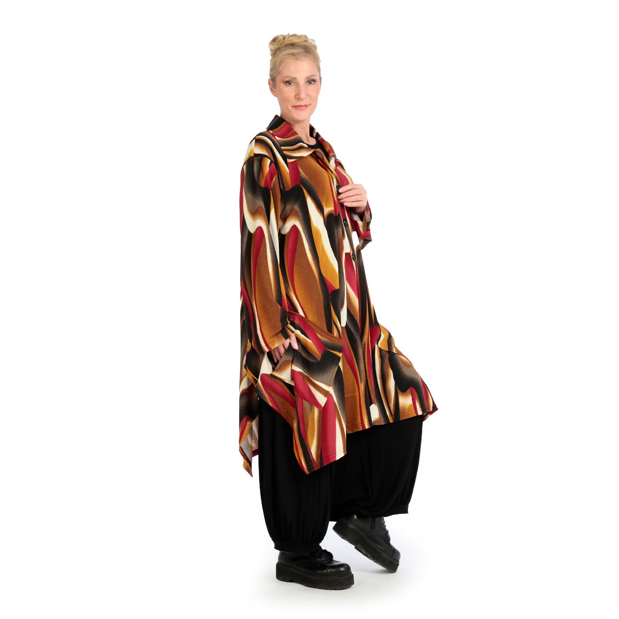 Winter jacket in A-shape made of soft fine knit quality, Aurora in cognac-red-white