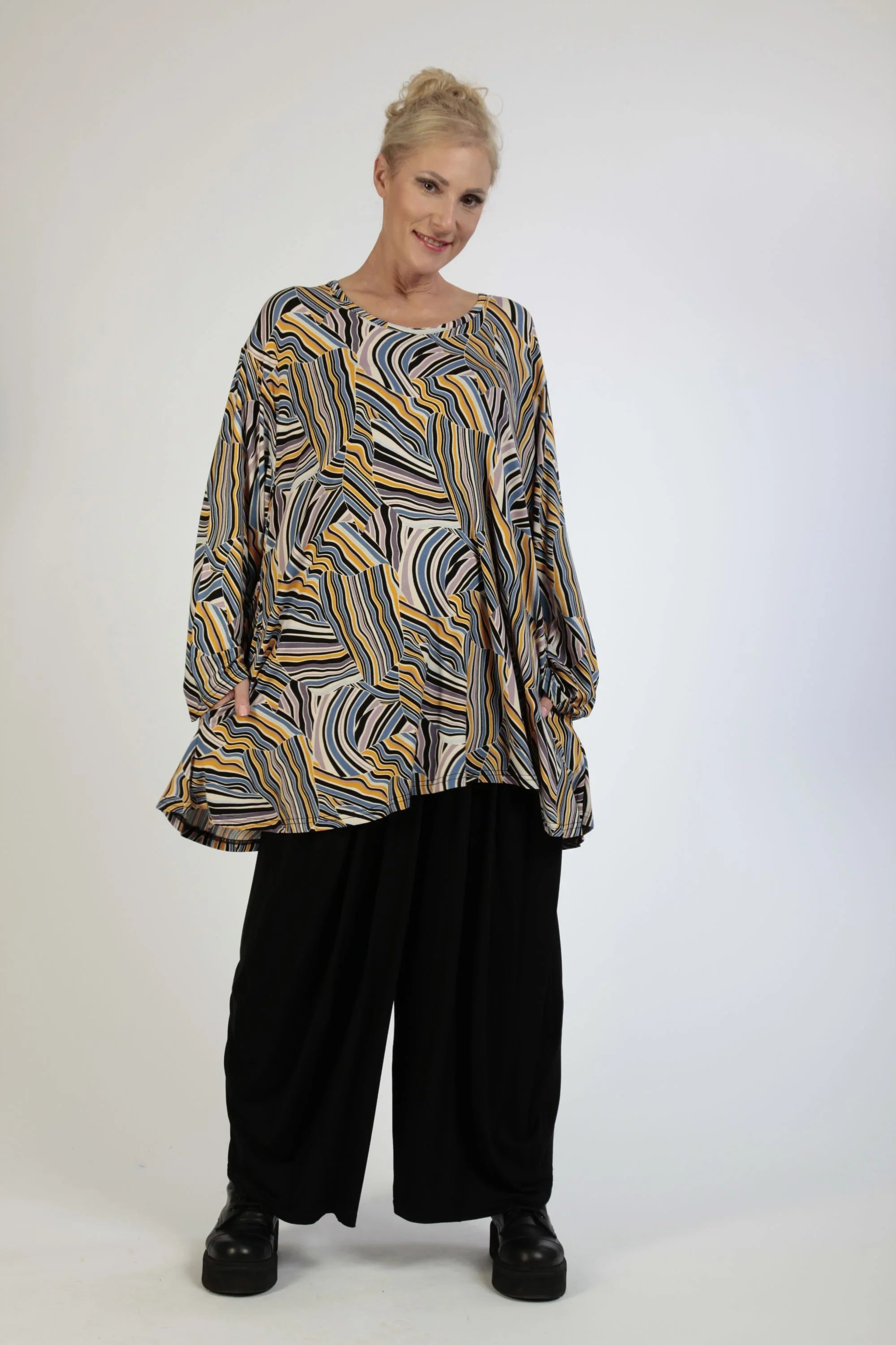 Winter shirt in bell shape made of stretcher jersey quality, Maia in blue-yellow-lilac