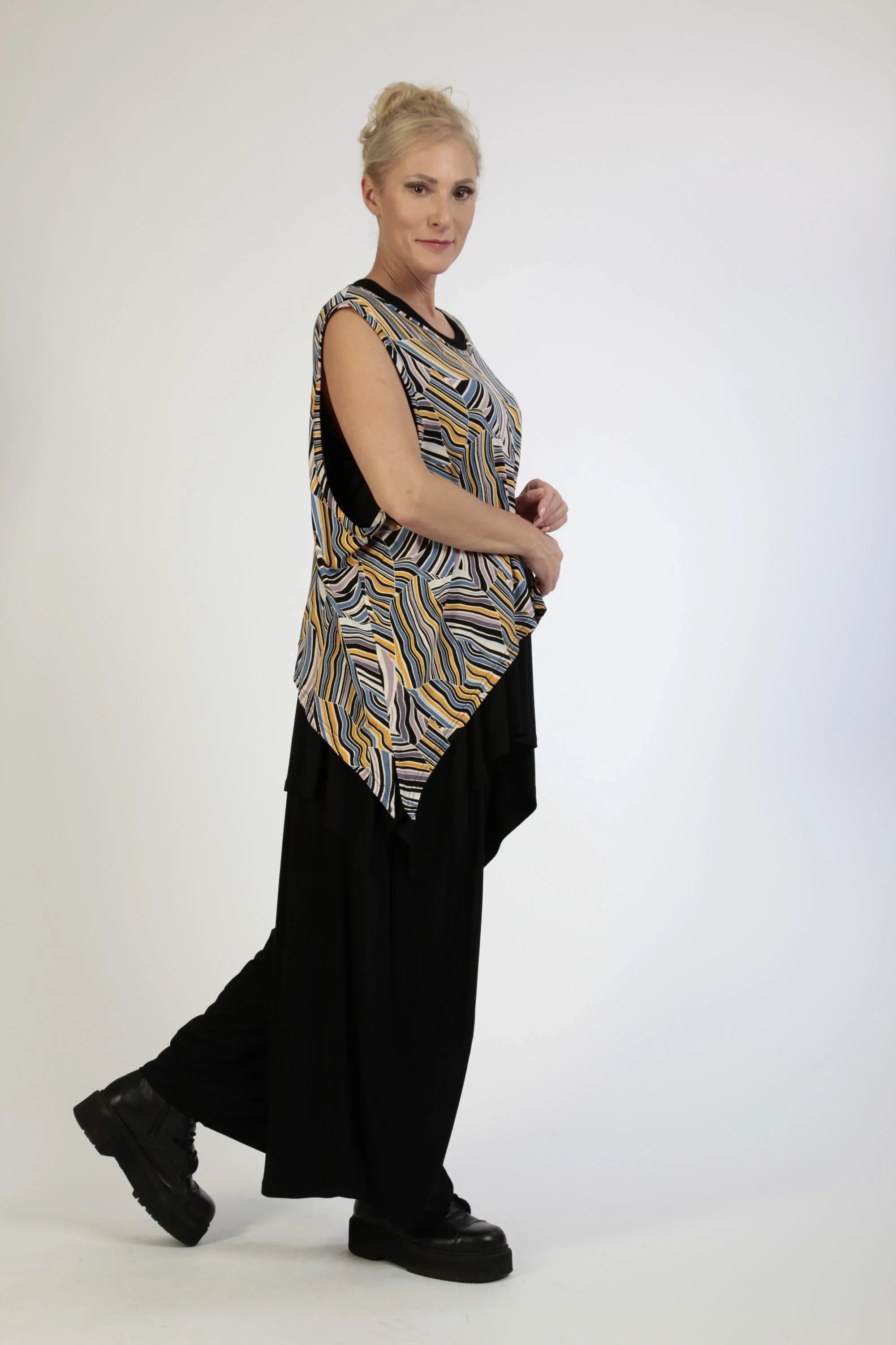 Winter top in pointed shape made of stretcher jersey quality, Maia in blue-yellow-lilac