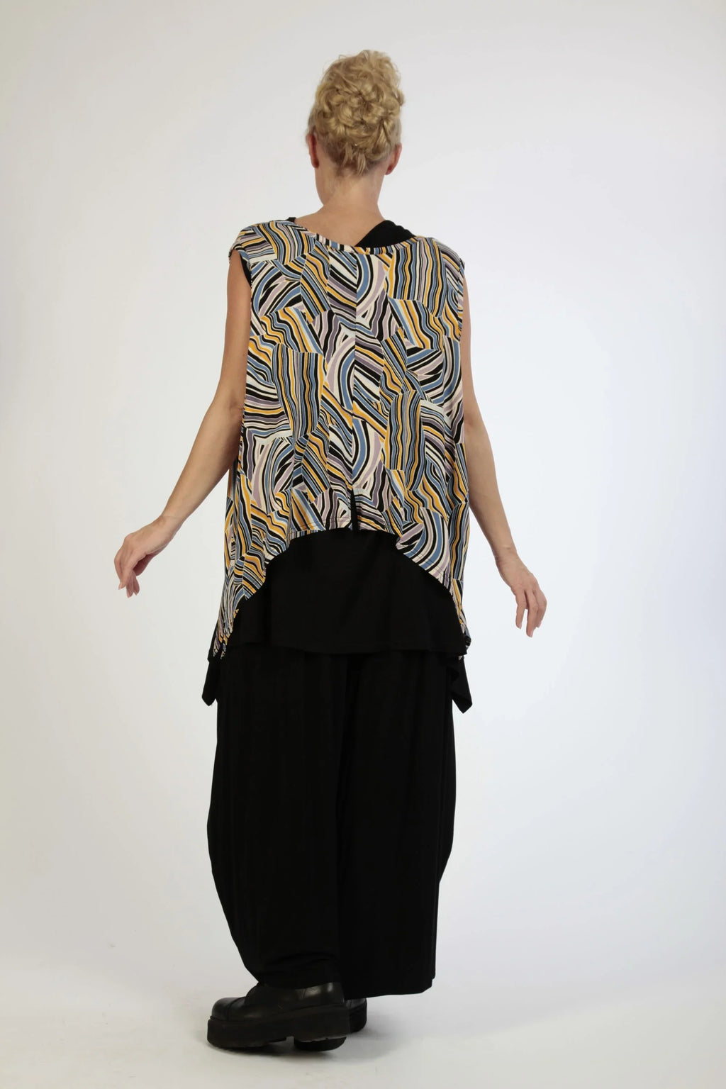 Winter top in pointed shape made of stretcher jersey quality, Maia in blue-yellow-lilac
