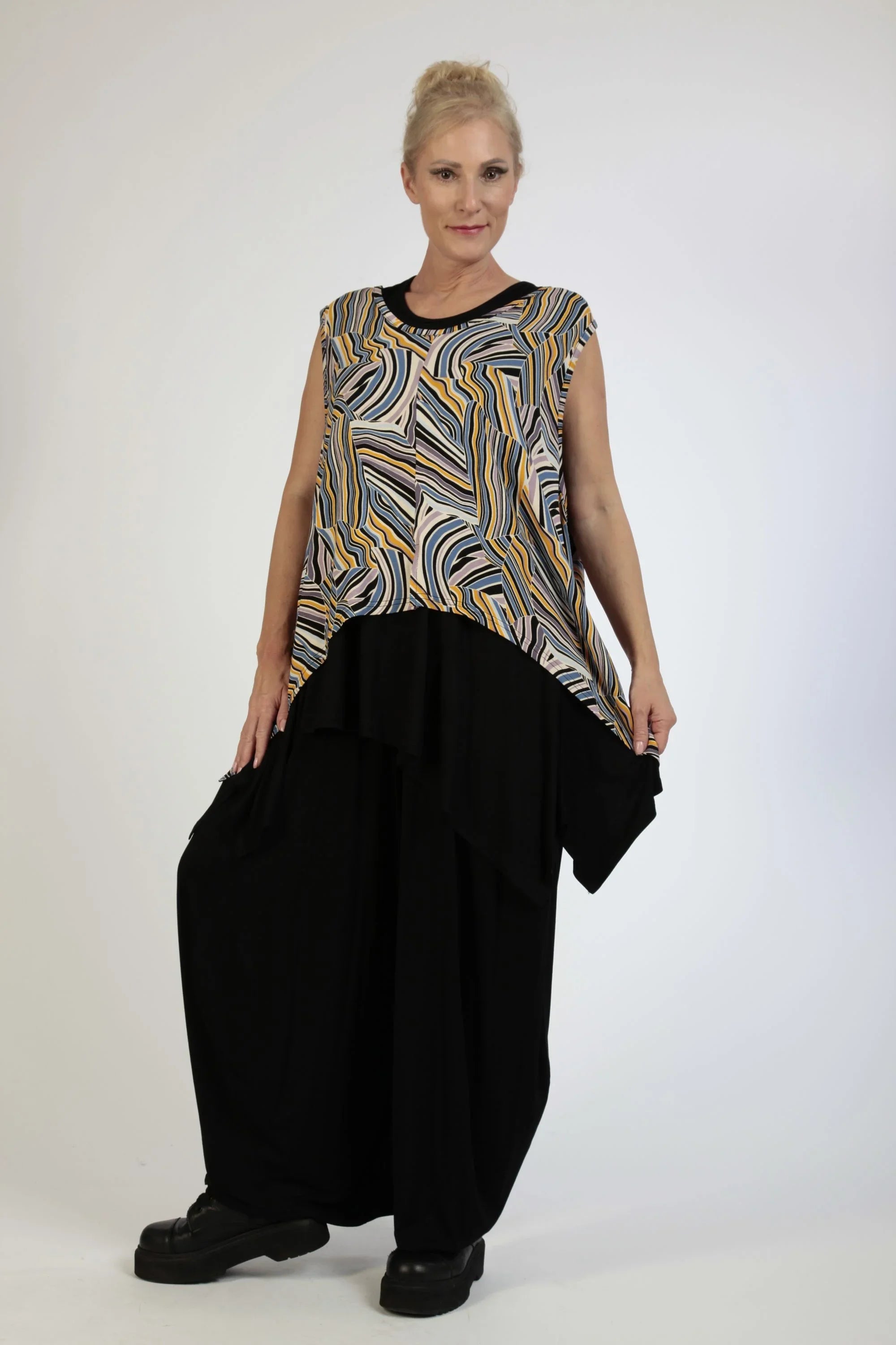 Winter top in pointed shape made of stretcher jersey quality, Maia in blue-yellow-lilac