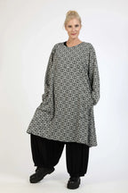 Winter dress in a straight shape made of warm fine knit quality, Lena in gray-black