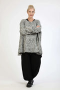 Winter big shirt in A-shape made of warm jacquard quality, Sofia in gray-black