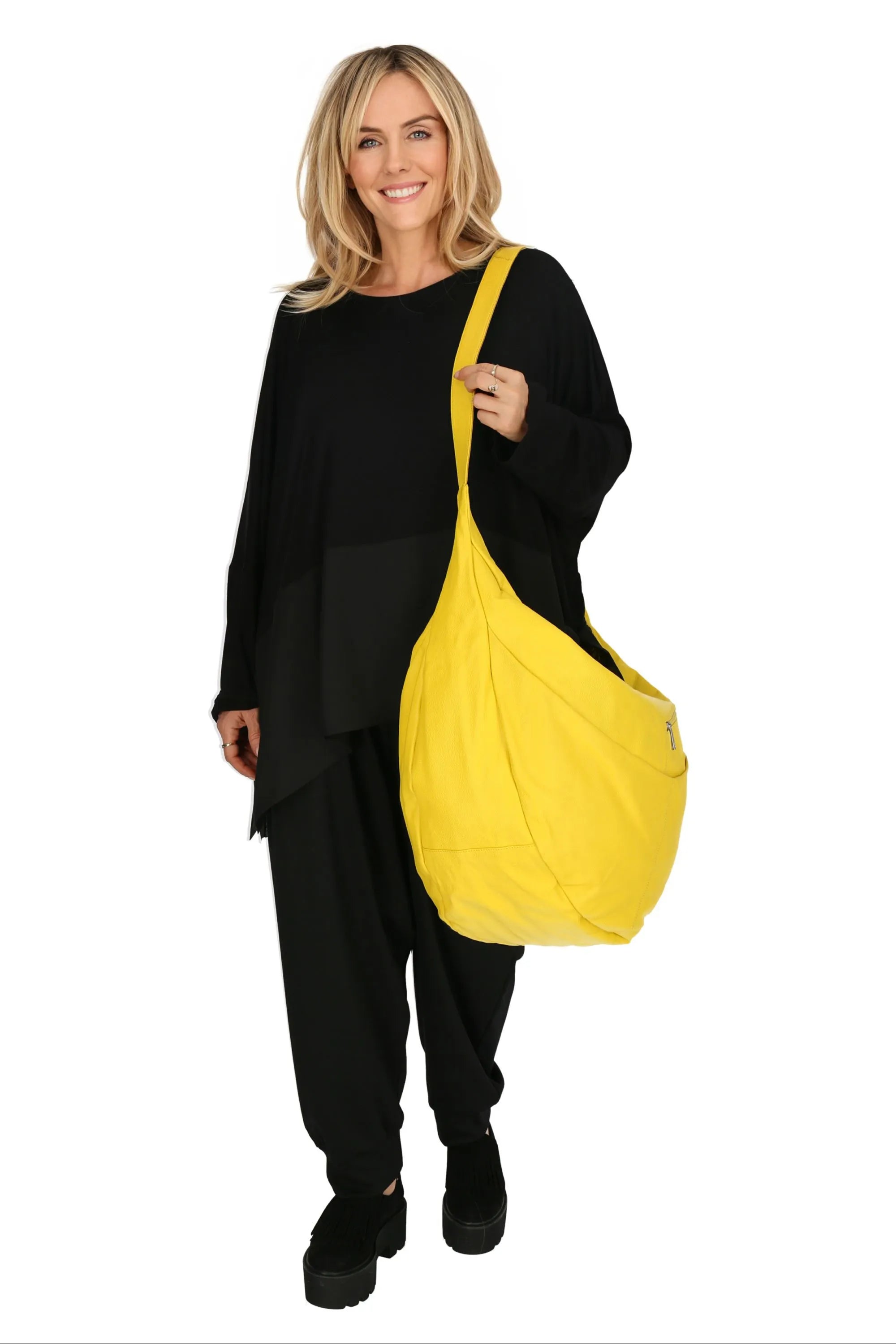 Alltags Tasche in Ballon Form aus glatter Leder Qualität, Baggy in Limette