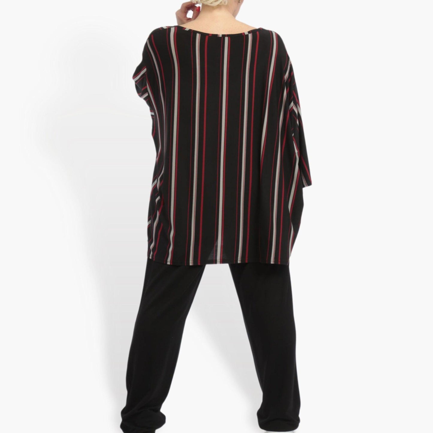 Summer big shirt in a boxy shape made of slinky quality, linen in black-red-gray