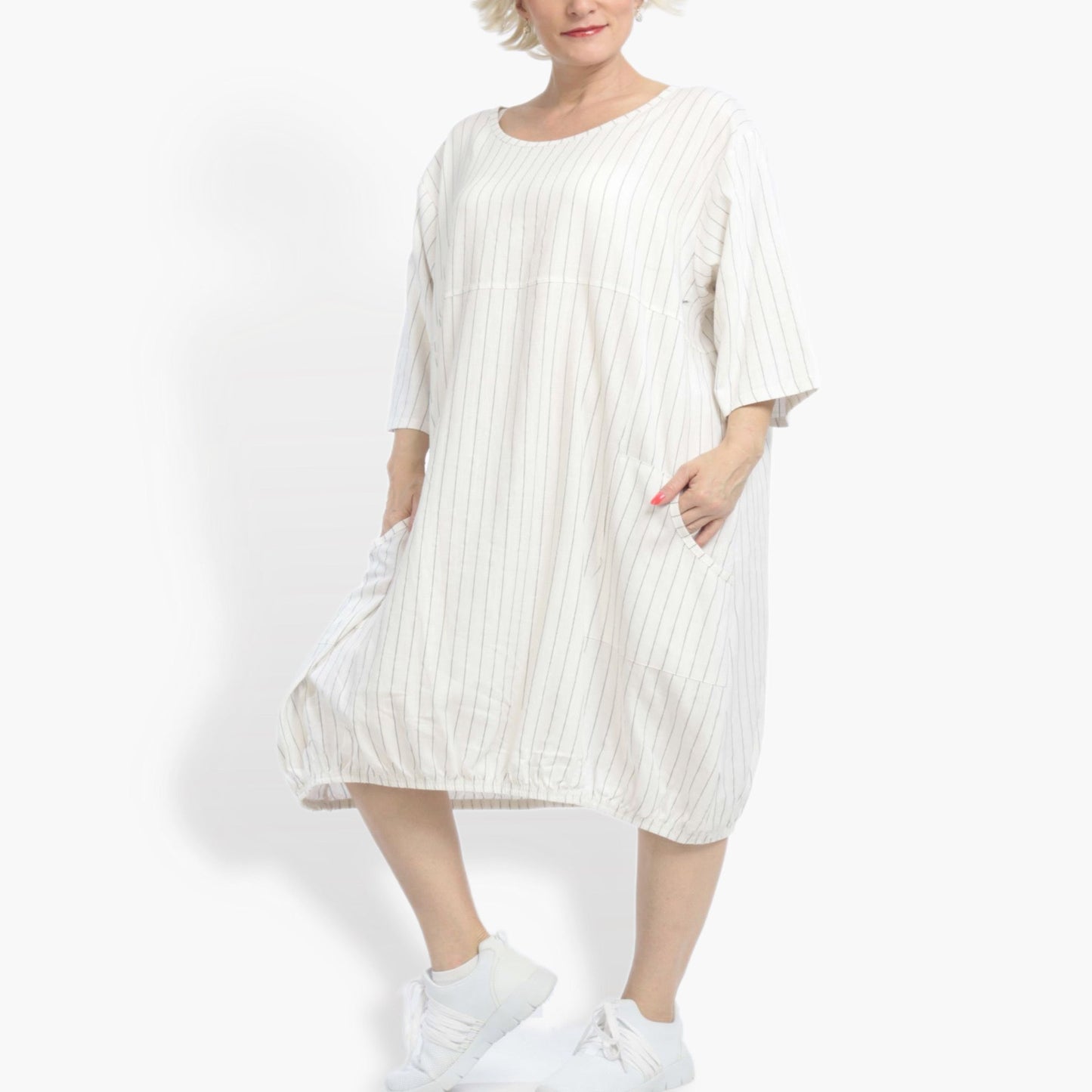 Summer dress in balloon shape made of airy linen look quality, Beleza in ecru black