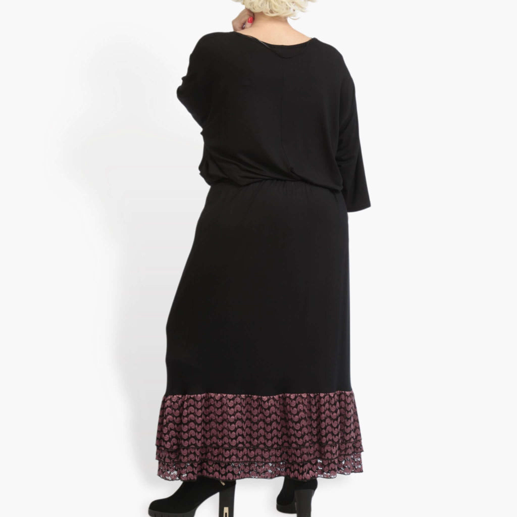 Winter skirt in a straight shape made of lace quality, CasaMia in black-aubergine