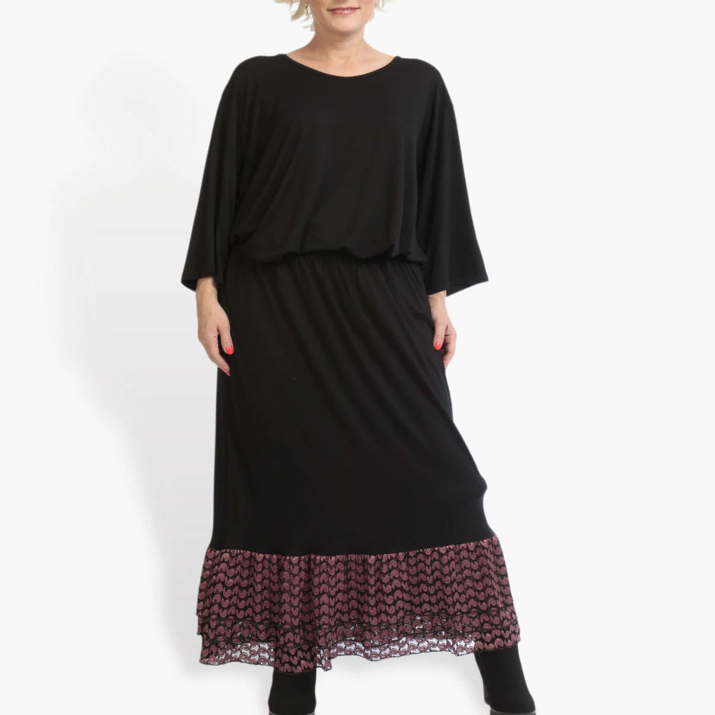 Winter skirt in a straight shape made of lace quality, CasaMia in black-aubergine