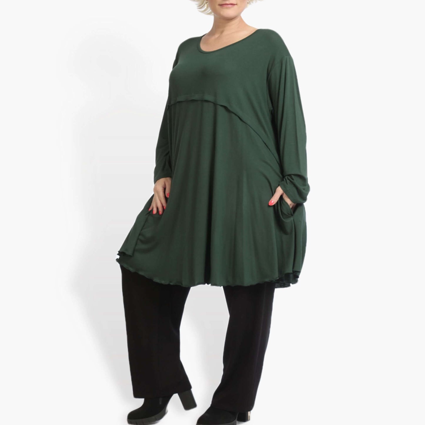 Everyday A-shaped shirt made of fine jersey quality, viscose basics in green