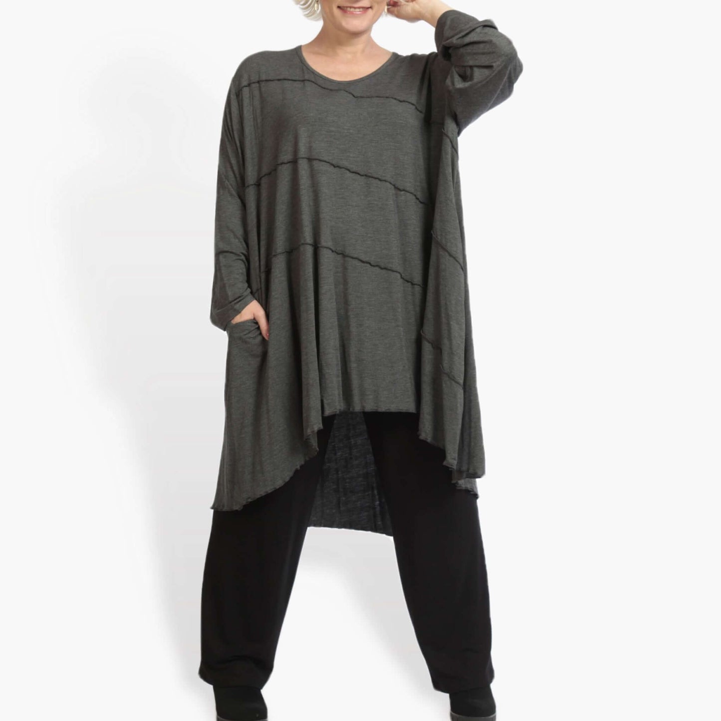 Everyday dress in a mullet shape made of fine jersey quality, viscose basics in gray