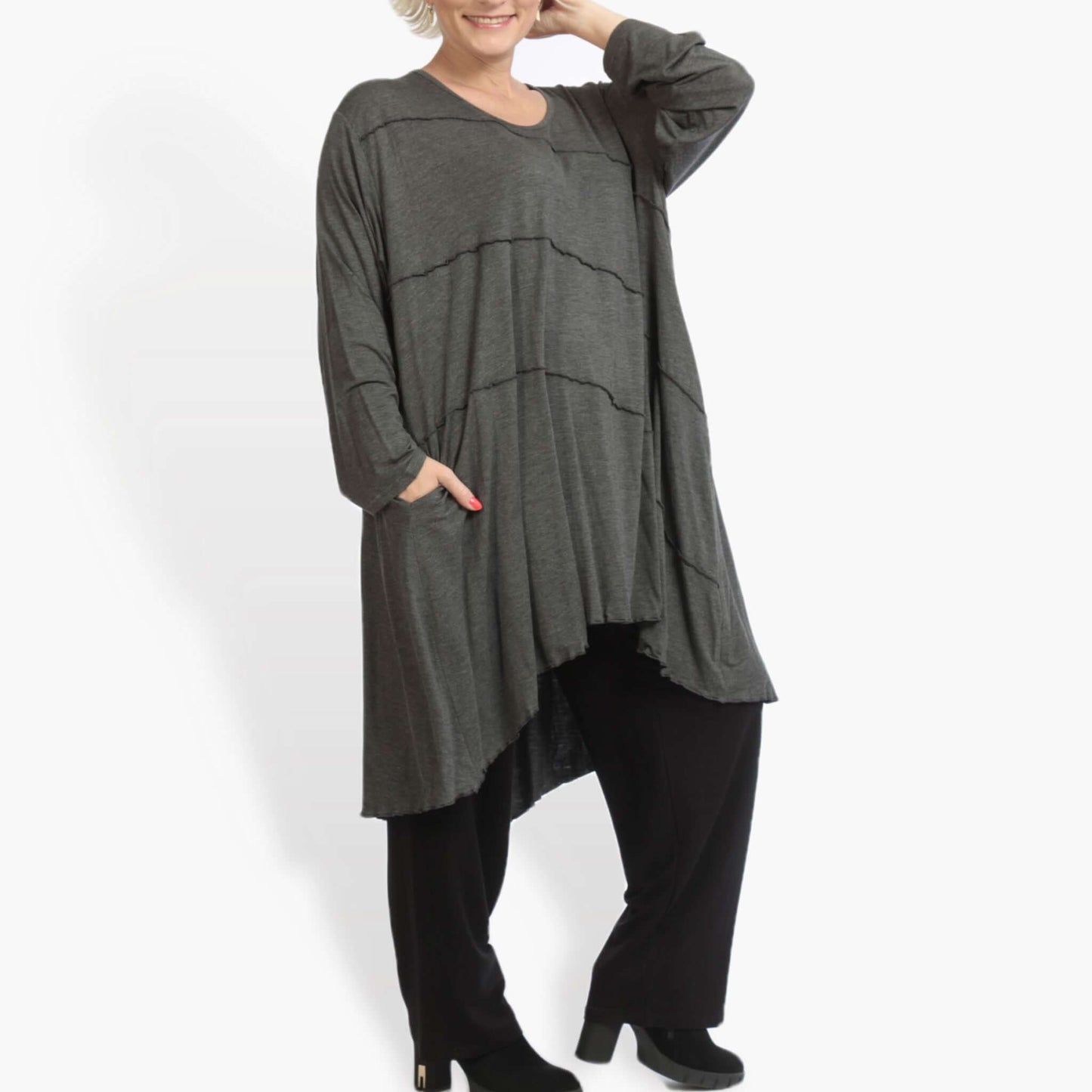 Everyday dress in a mullet shape made of fine jersey quality, viscose basics in gray