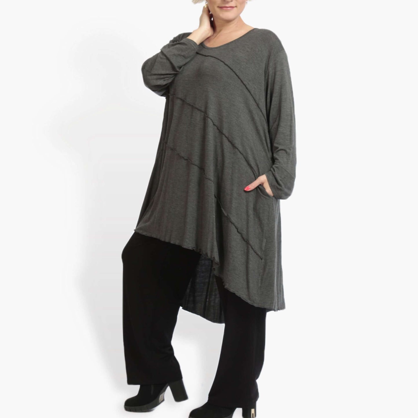 Everyday dress in a mullet shape made of fine jersey quality, viscose basics in gray