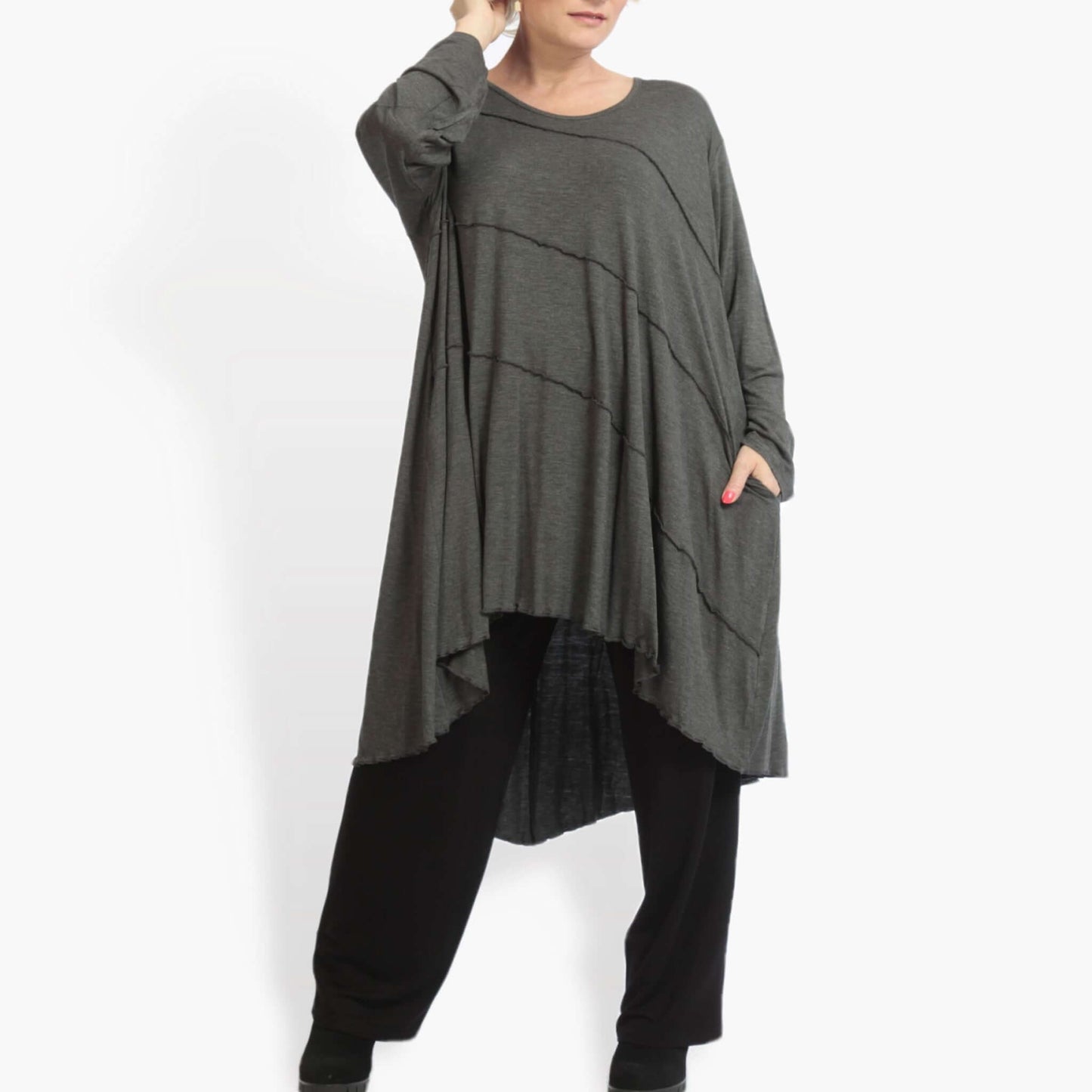 Everyday dress in a mullet shape made of fine jersey quality, viscose basics in gray