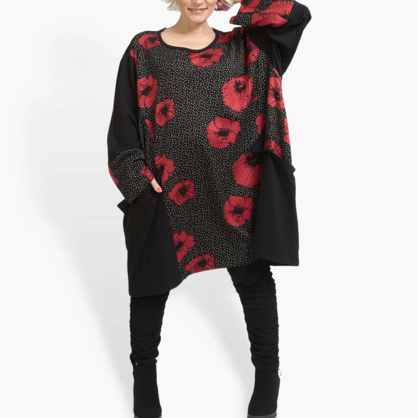 Winter big shirt in balloon shape made of soft Romanit jersey quality, iris in black and red