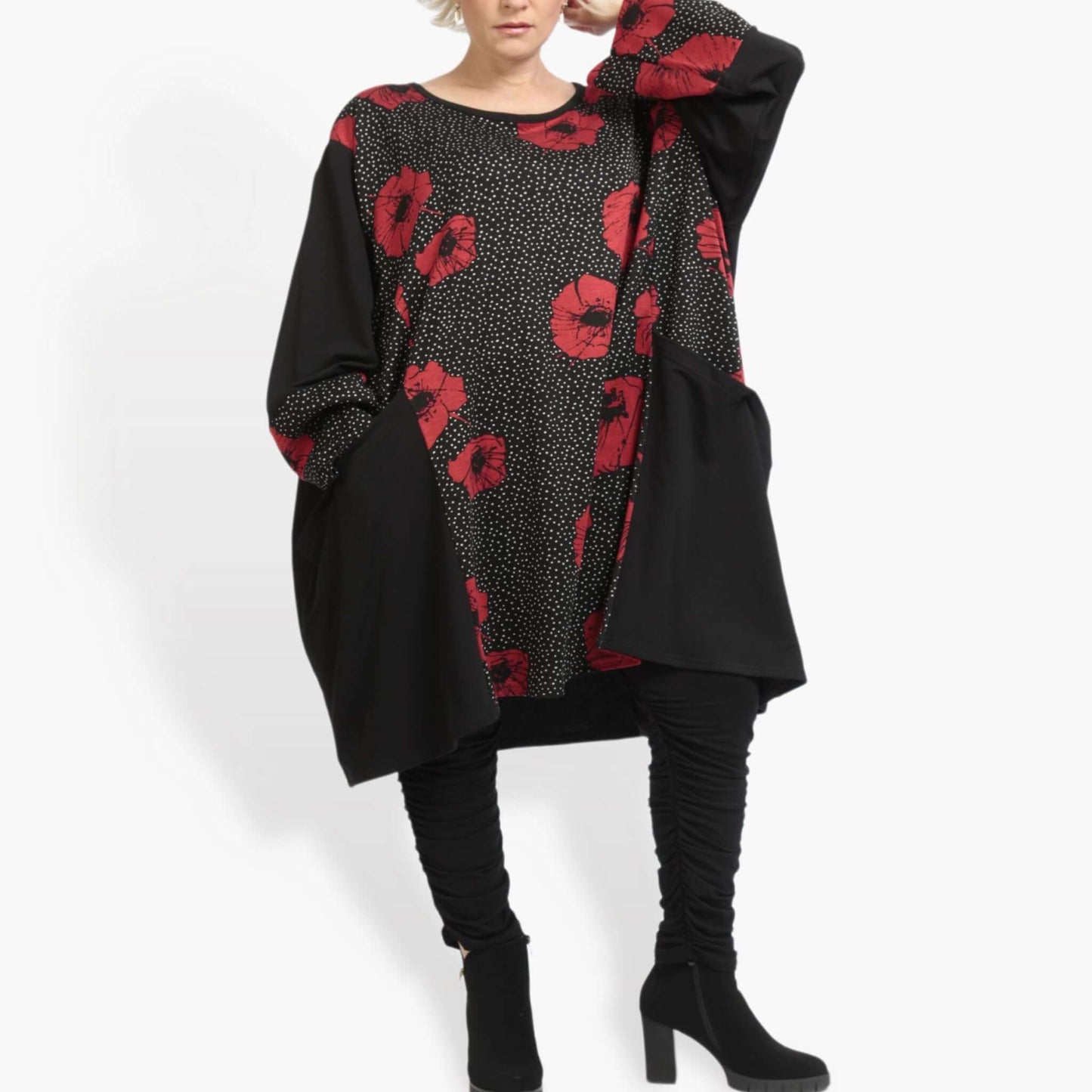 Winter big shirt in balloon shape made of soft Romanit jersey quality, iris in black and red