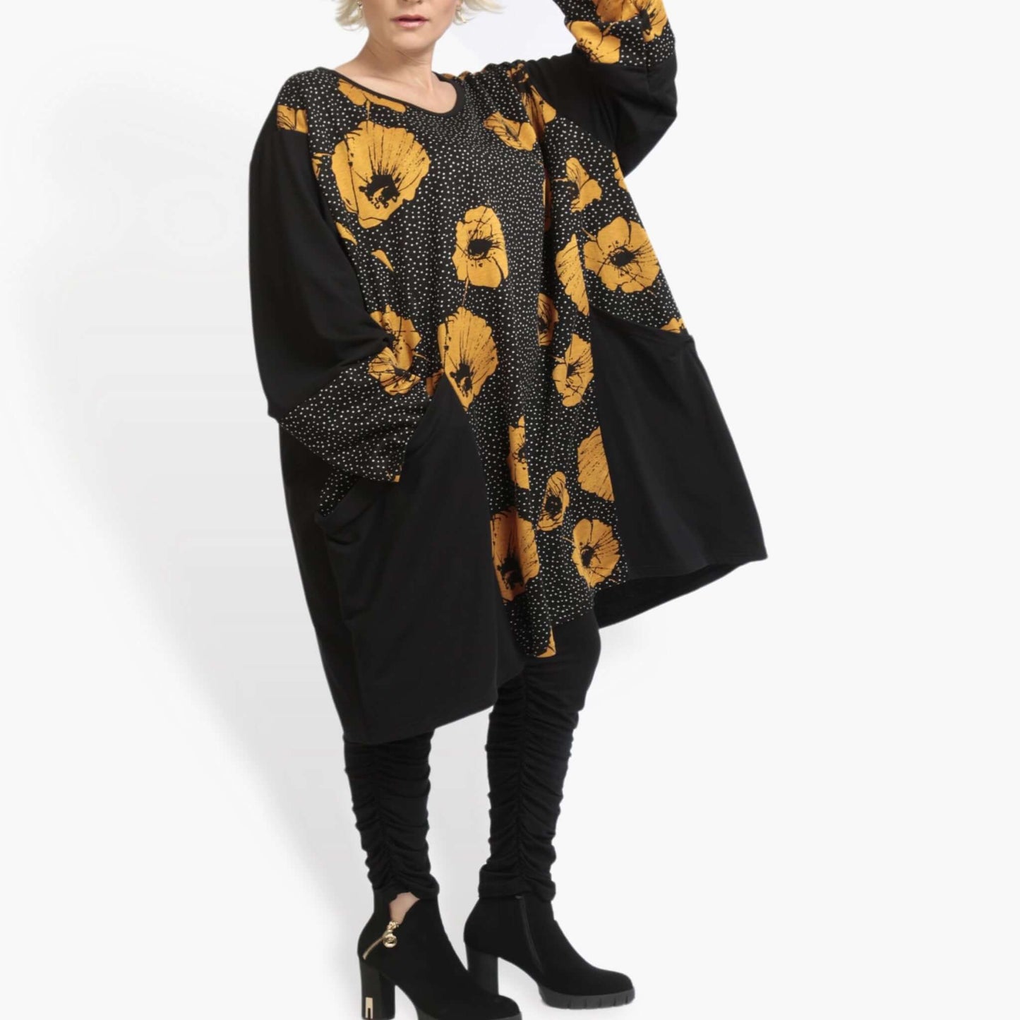 Winter big shirt in balloon shape made of soft Romanit jersey quality, iris in black and yellow