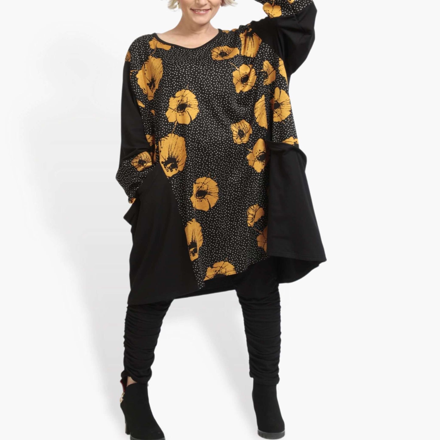 Winter big shirt in balloon shape made of soft Romanit jersey quality, iris in black and yellow