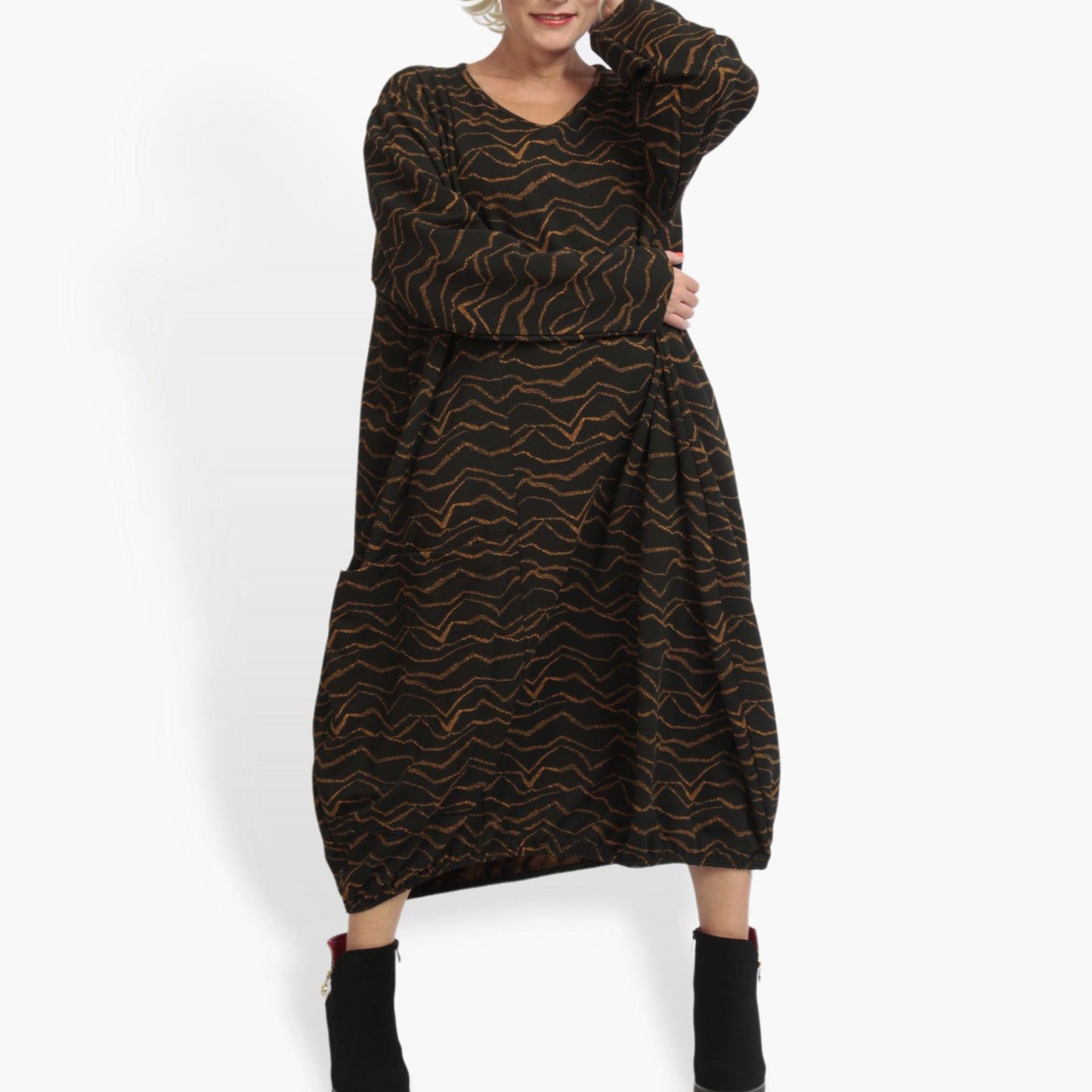 Winter dress in balloon shape made of soft jacquard quality, Toronto in black-cognac