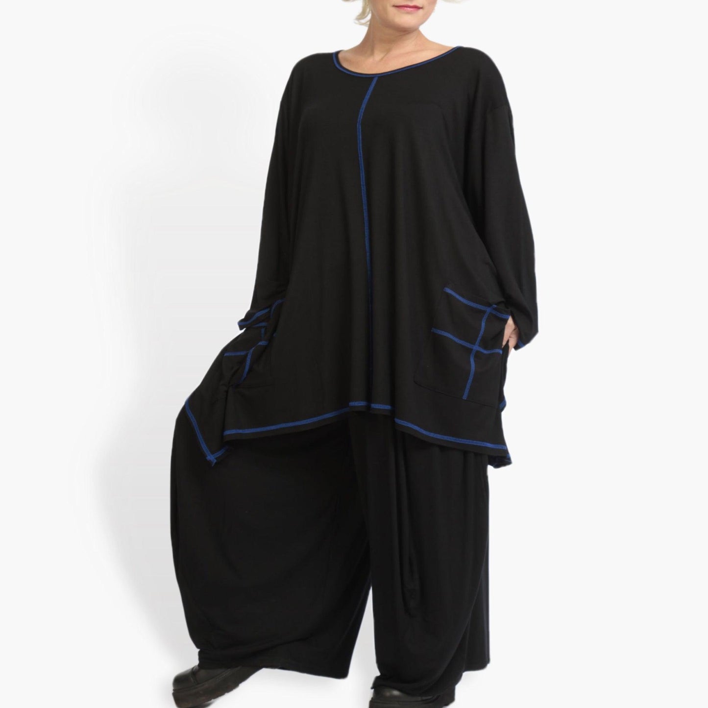 Winter Big Shirt in A-Form aus feiner Jersey Qualität, Viskose-Basics in Schwarz-Blau