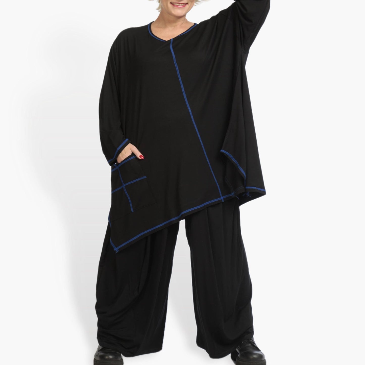 Winter Big Shirt in A-Form aus feiner Jersey Qualität, Viskose-Basics in Schwarz-Blau