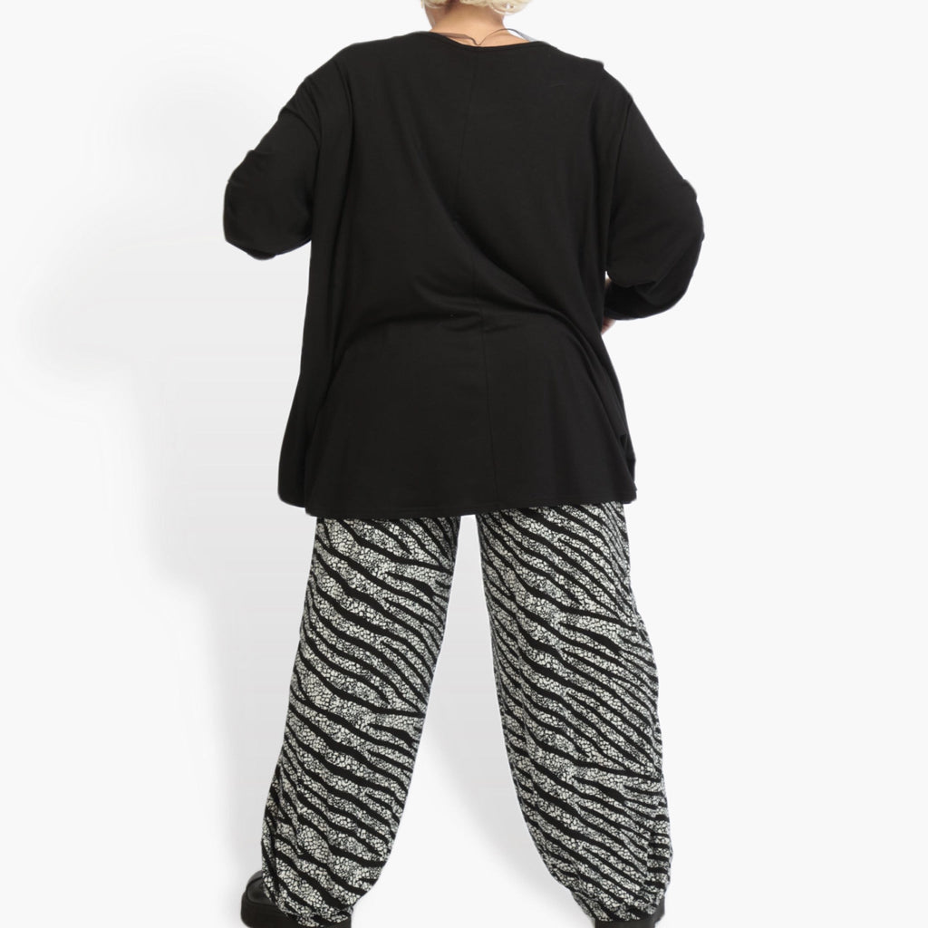 Winter trousers in the shape of jersey quality, Riga in black and white