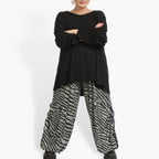 Winter trousers in the shape of jersey quality, Riga in black and white