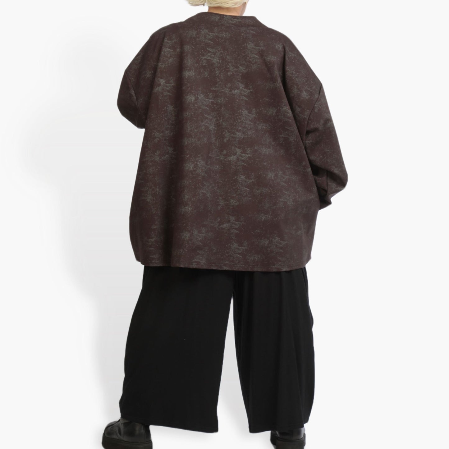 Winter big shirt in a boxy shape made of Romanit jersey quality, Lilo in dark brown