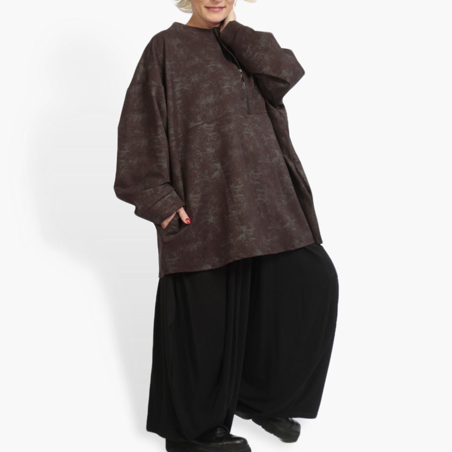 Winter big shirt in a boxy shape made of Romanit jersey quality, Lilo in dark brown